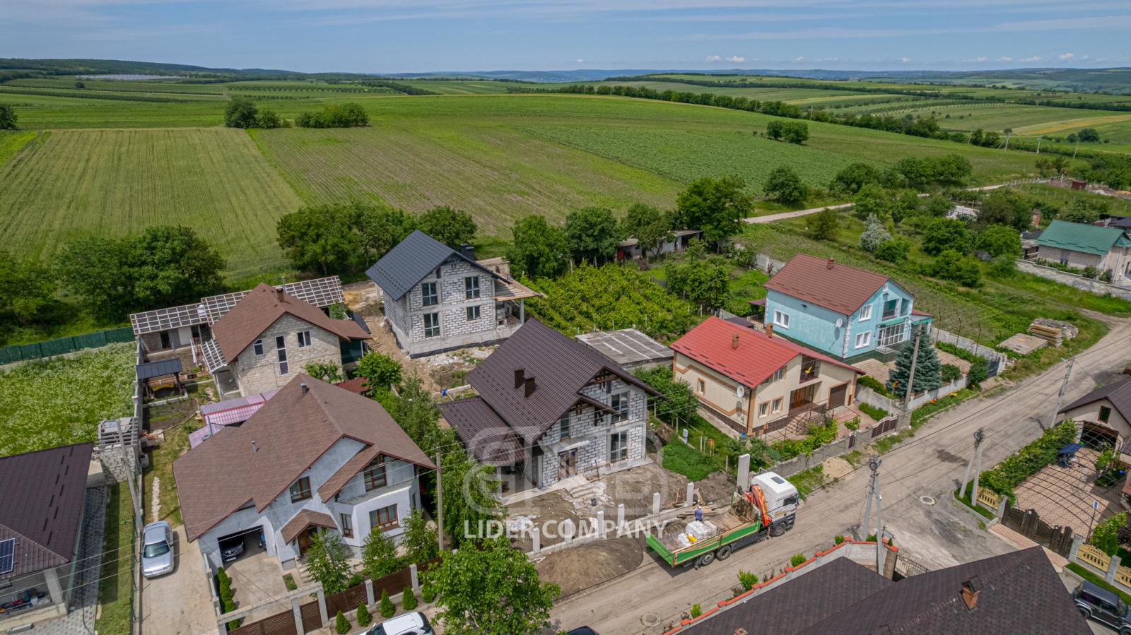 De vânzare casă modernă cu 2 nivele - Măgdăcești
