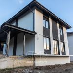 Casă spațioasă cu 2 nivele de vânzare – or. Sângera
