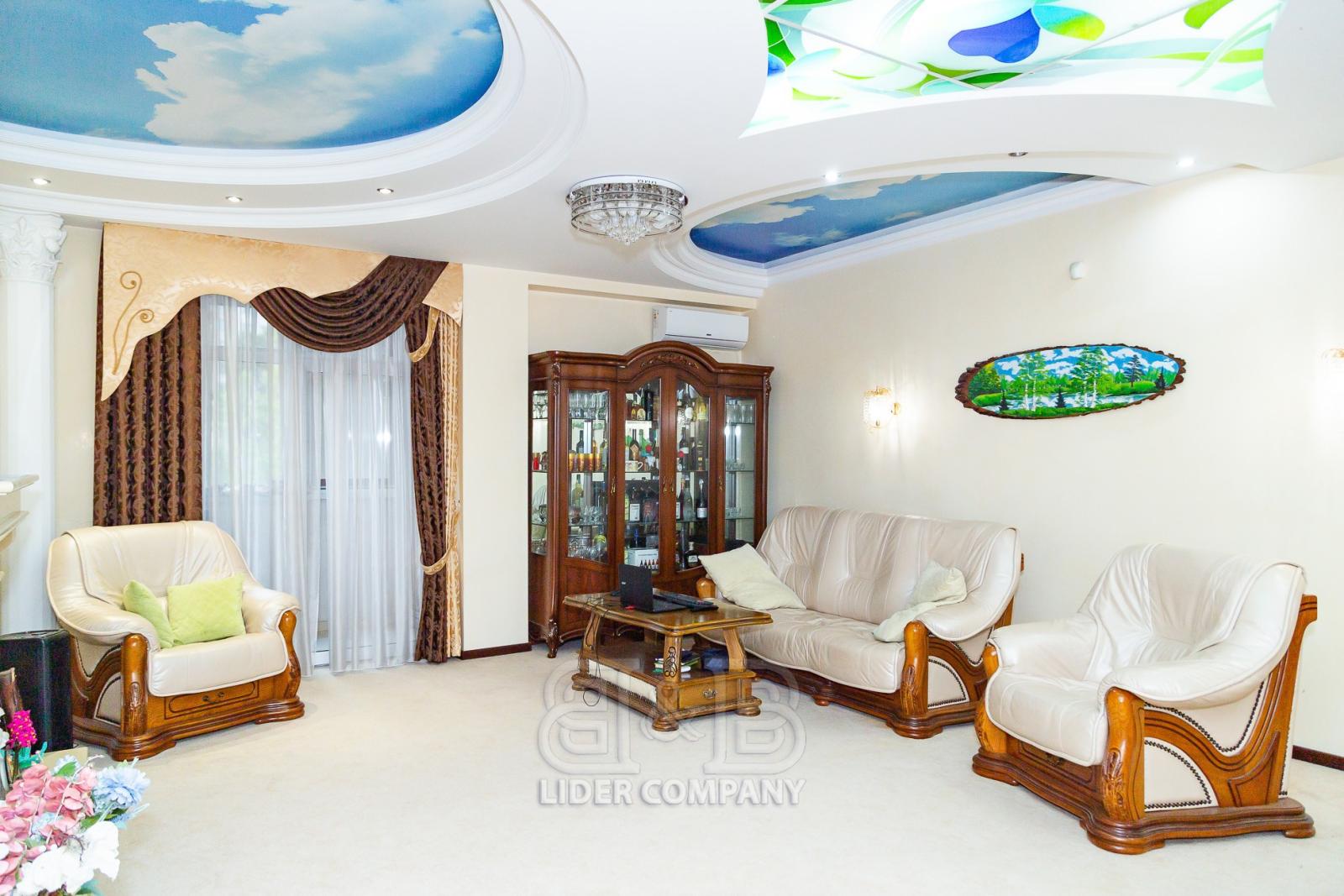 Apartament de vânzare – 3 camere + living, sectorul Botanica