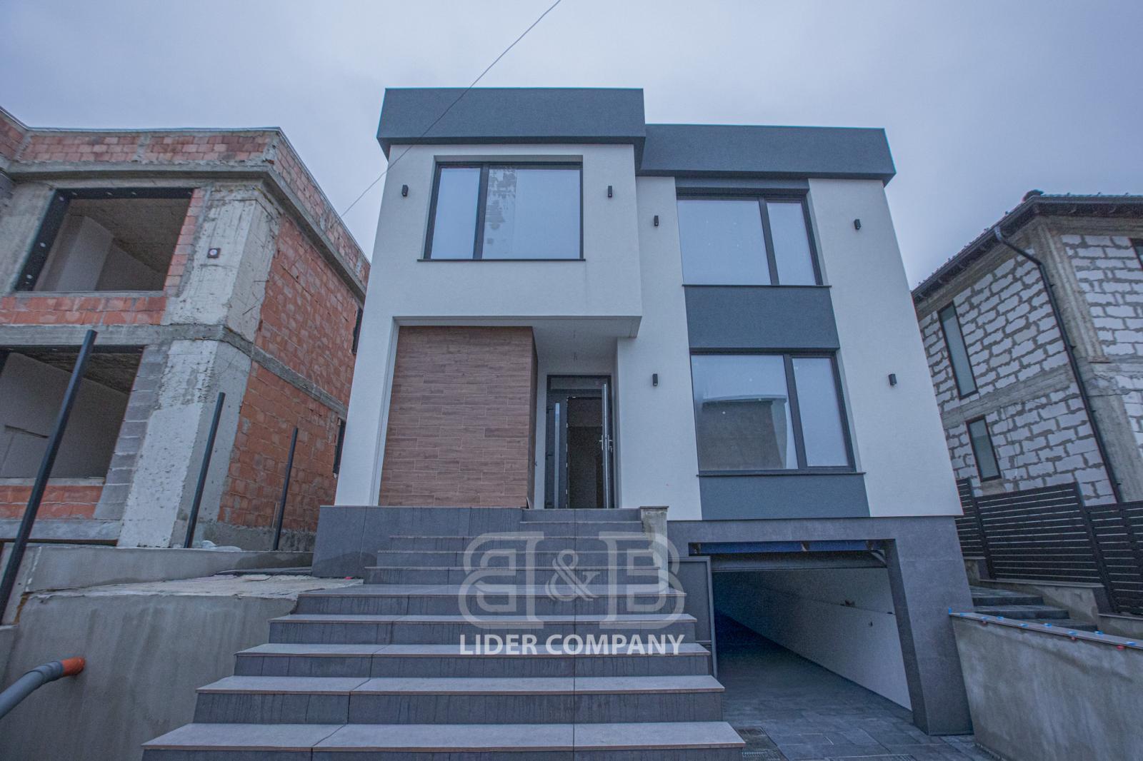 Casă în stil Hi-Tech de vânzare - sectorul Rîșcani
