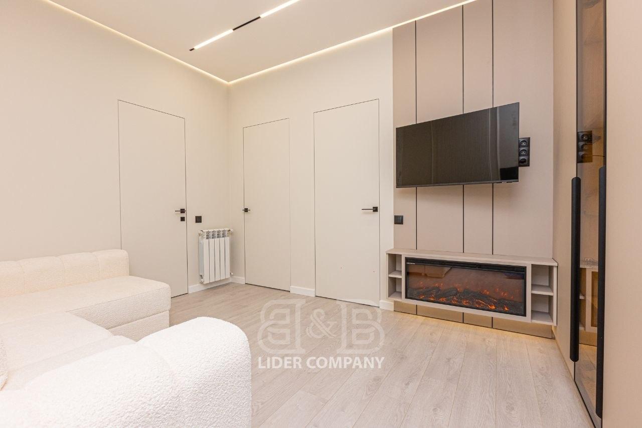 De vânzare apartament cu 1 cameră și living - complexul Exfactor, Buiucani