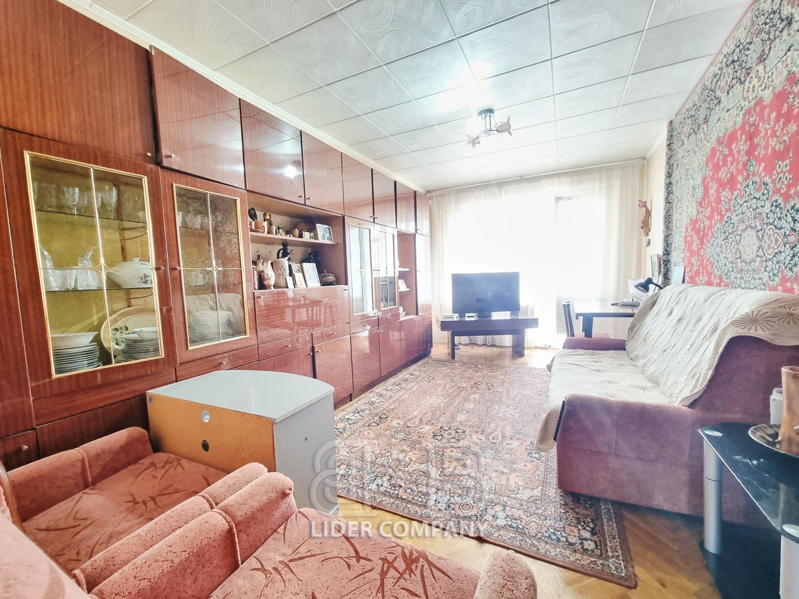 De vânzare apartament cu 3 camere - sectorul Botanica