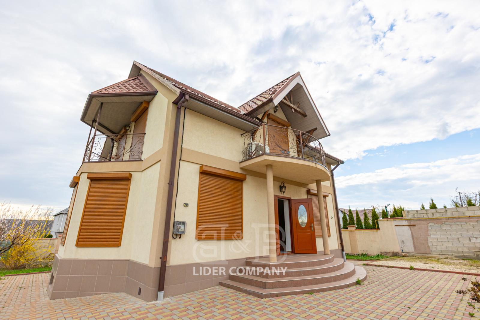 De vânzare casă spațioasă cu 2 nivele - Trușeni